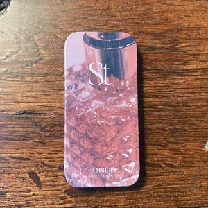 Seint Highlight in Amber